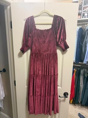 NEVER WORN